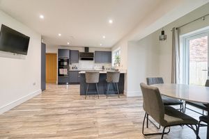 Kitchen/Diner- click for photo gallery